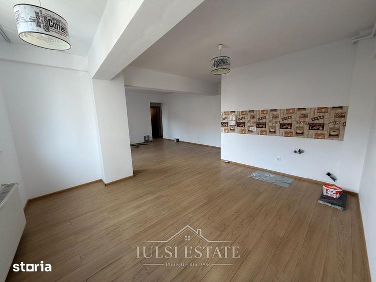 Apartament cu 3 camere decomandat în 9 Mai