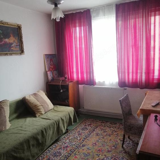 Apartament cu 2 camere semidecomandat în Exterior Vest