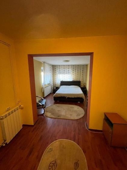 Casă individuală cu 4 camere cu Canalizare în Rahova