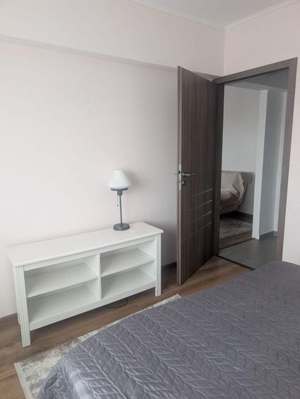 Apartament cu 3 camere, mobilat în Rahova