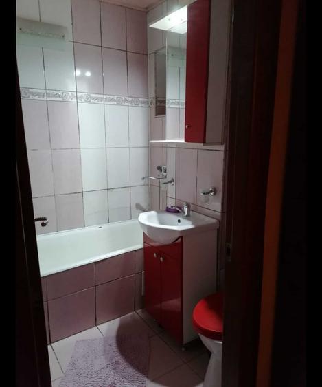 Apartament cu 2 camere decomandat în Traian