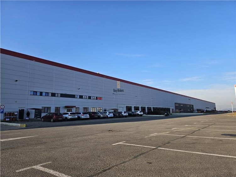 Spațiu industrial, de 2,700 mp, în Jucu
