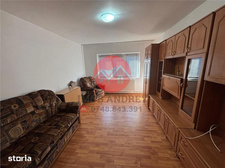 Apartament cu 2 camere decomandat în E3