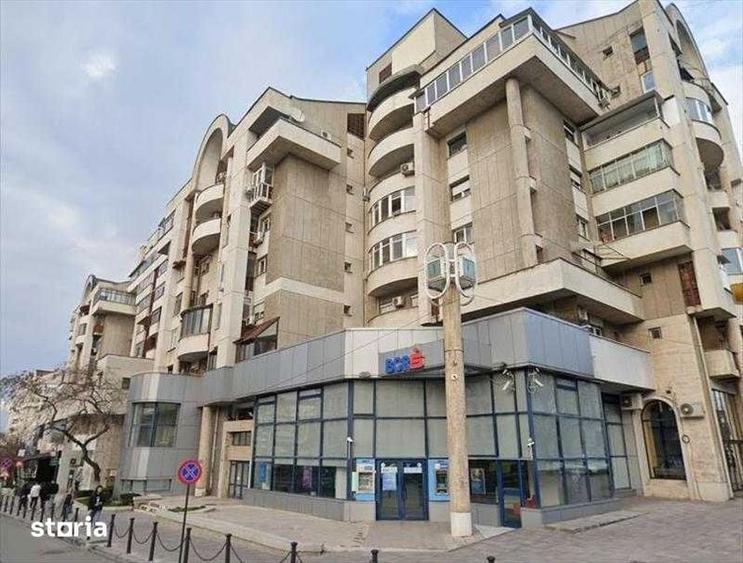 Inchiriez Apartament Ultracentral 3 camere. - 2