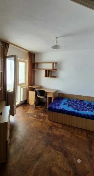 Apartament cu 2 camere decomandat în Valea Adâncă