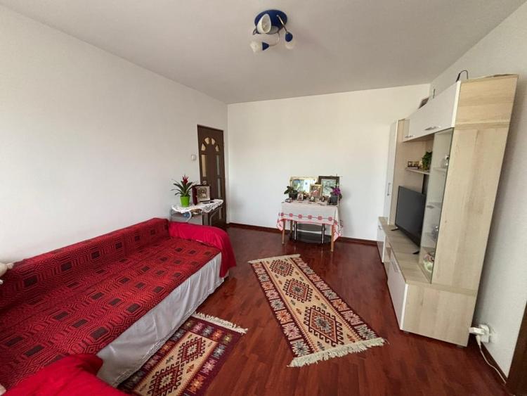Apartament 2 camere, 41 mp, zona Vest - 1