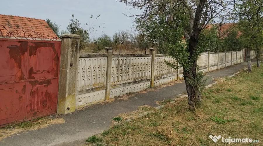 Teren de 610 mp, în Sinersig