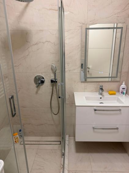 Apartament cu 4 camere decomandat în Sat Vacanță