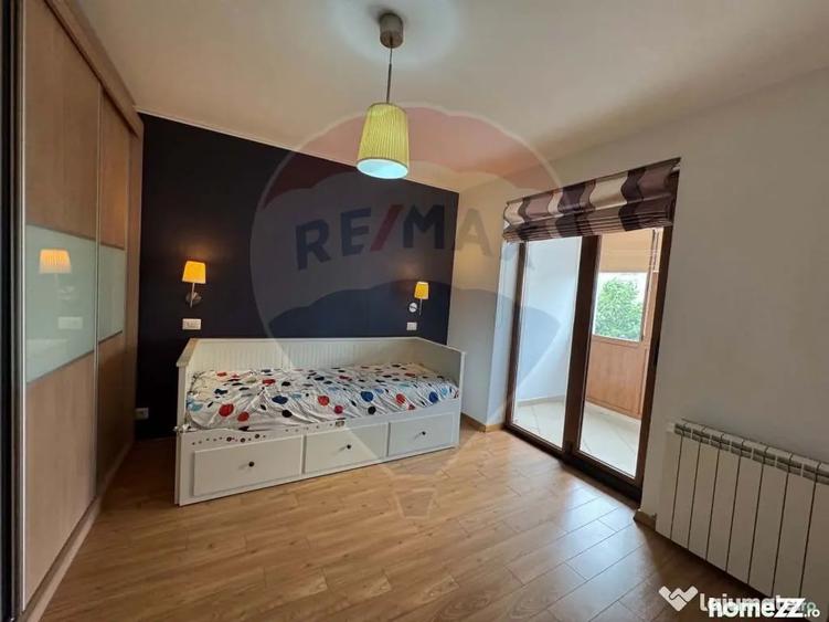 Apartament cu 3 camere decomandat în Națiunile Unite