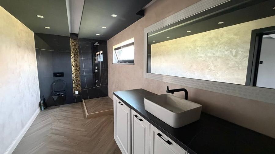 Casa premium de vanzare in Suceava | 260 mp | Teren 800 mp - 2
