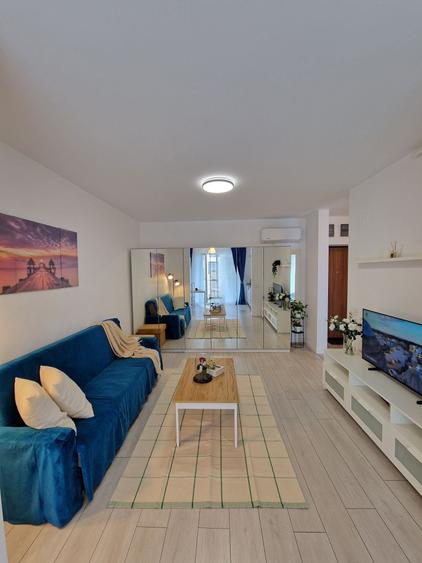 Apartament cu 2 camere decomandat în Titan