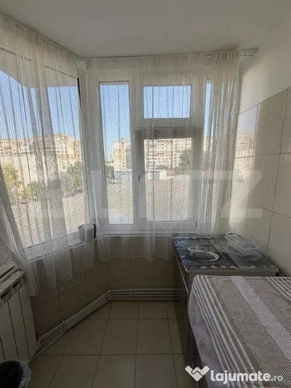 Apartament cu 2 camere decomandat în Micro 17