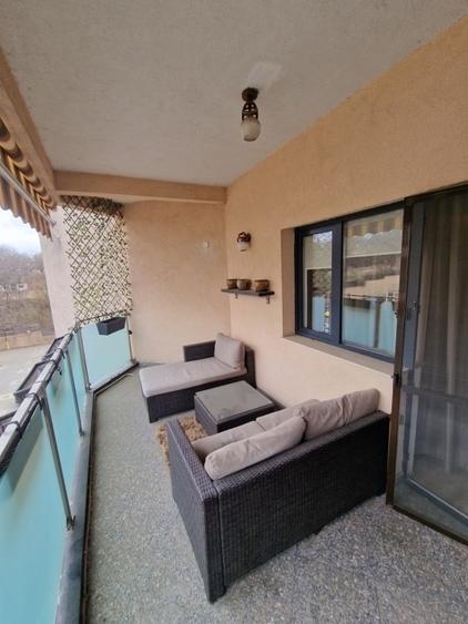 Apartament cu 3 camere decomandat în Copou