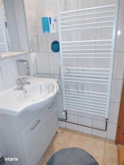 Apartament cu 3 camere semidecomandat în Mehala