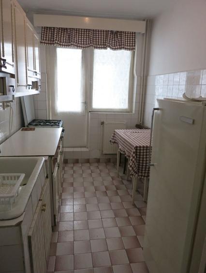 Apartament cu 2 camere decomandat în Micro 6
