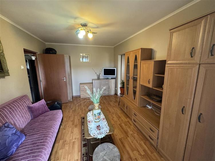 Apartament cu 2 camere semidecomandat în Rogerius