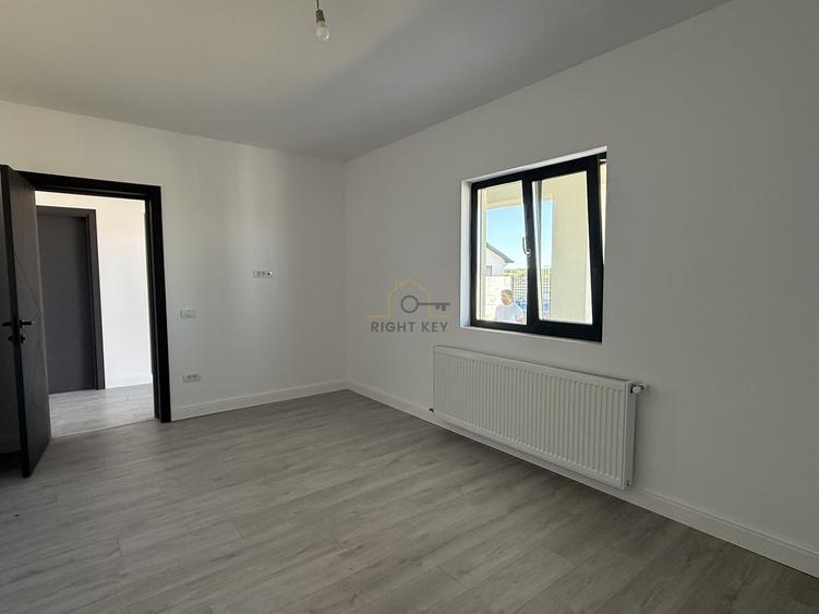 Casă individuală cu 5 camere cu Teren 500 Mp în Ciorogârla