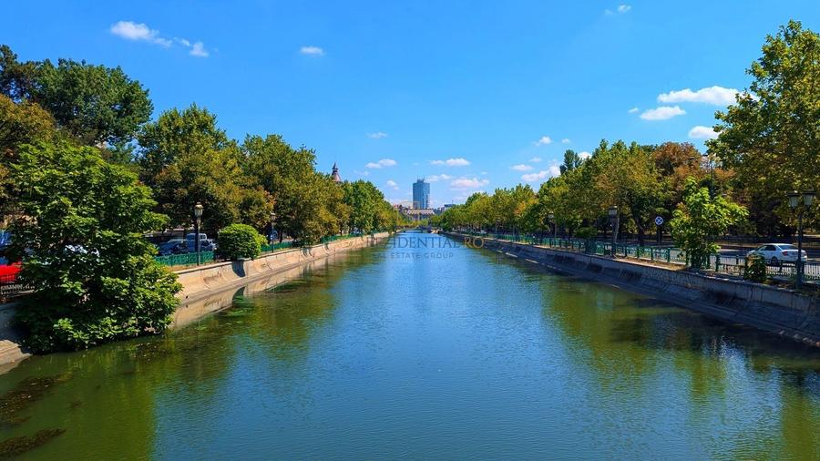 Apartament cu 2 camere semidecomandat în 13 Septembrie