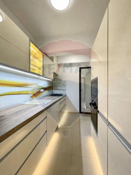 Apartament cu 3 camere de închiriat - 4