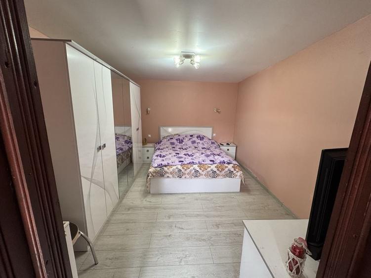 Casă cu 4 camere în Central