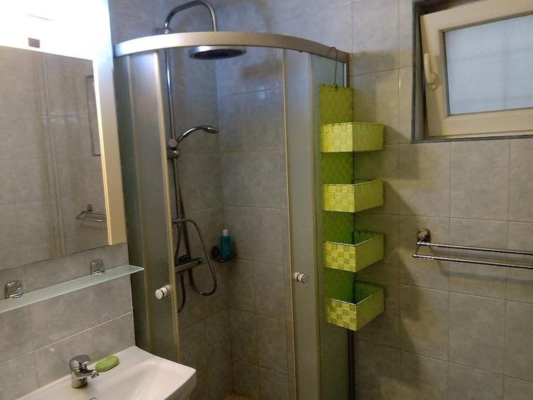 Apartament cu 2 camere decomandat în Dâmbovița