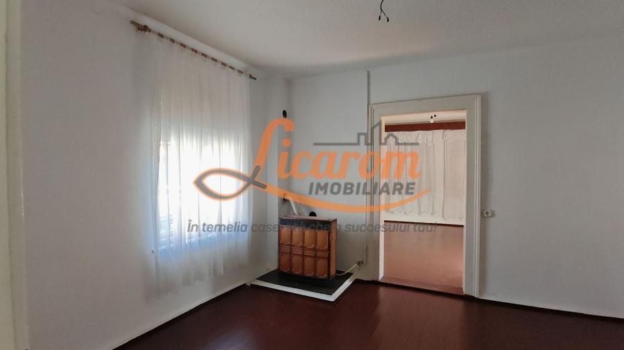 Casă individuală cu 3 camere cu Canalizare în Blumăna