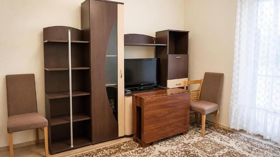 Apartament cu 2 camere decomandat în Tractorul