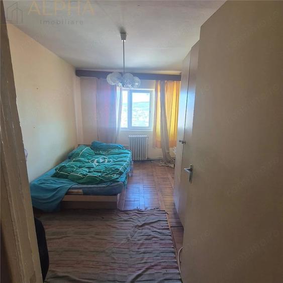 Apartament 4 camere Str. Florilor, Bistrita , Jud B-N - 2