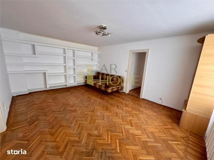 Casă cu 3 camere cu Teren 300 Mp în Central