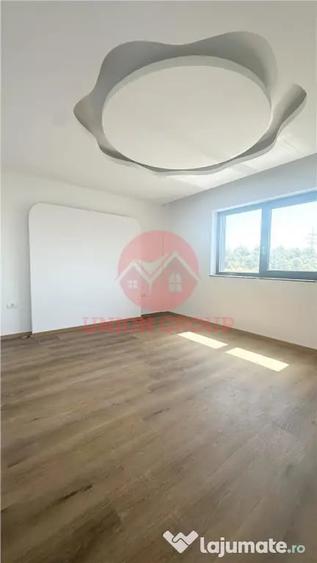 Casă cu 5 camere cu Teren 391 Mp în Nord
