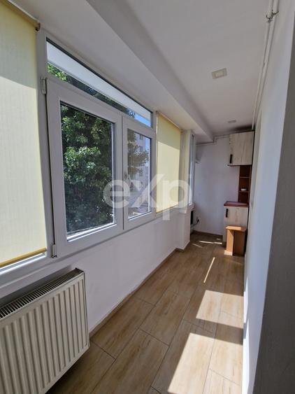 Apartament cu 2 camere semidecomandat, mobilat în Micro 11
