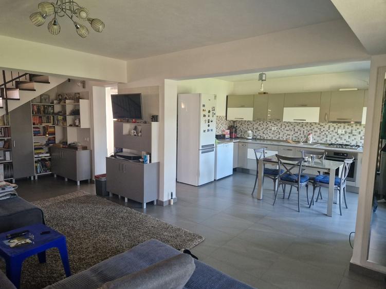 Casă cu 3 camere în Aranghel