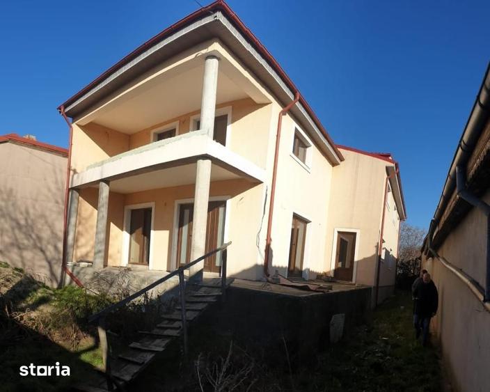 Super VILA P+1+ M 310mp construiti Teren 470mp Brailita - 12