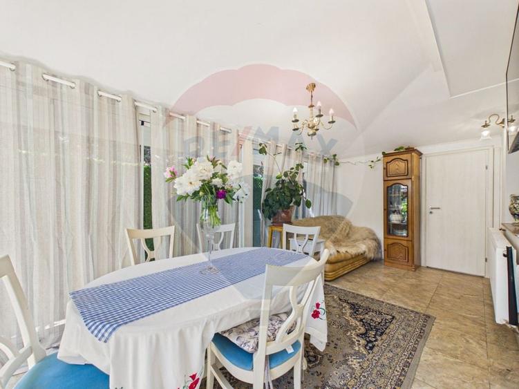 Casă individuală cu 4 camere cu Teren 290 Mp în Găvana Platou