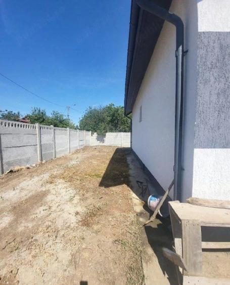 Casă cu Teren 250 Mp în Central