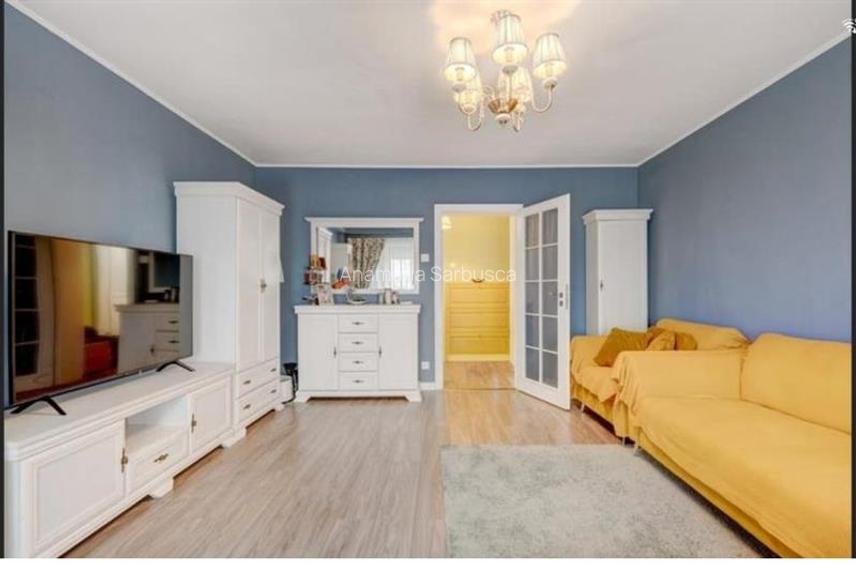 Apartament 3 camere, Decebal