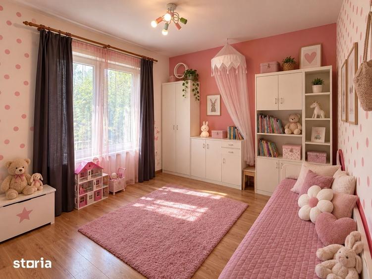 Casă cu 4 camere cu Teren 13000 Mp în Central