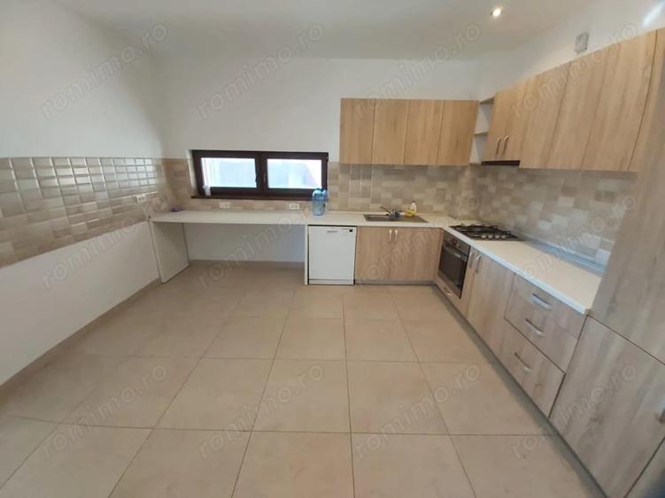 Casă cu Teren 750 Mp în Mehala