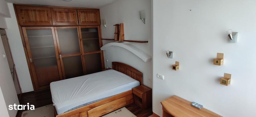 Apartament cu 4 camere în Zorilor