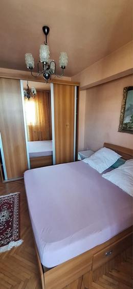 Apartament cu 3 camere decomandat în Decebal