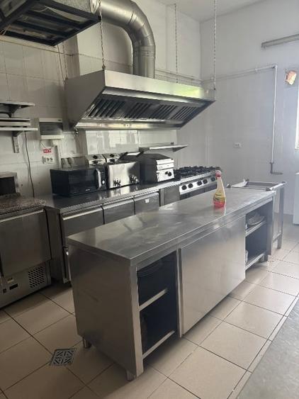 Casă cu 5 camere cu Teren 663 Mp în Central