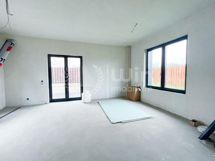 Duplex cu 4 camere cu Canalizare în Someșeni