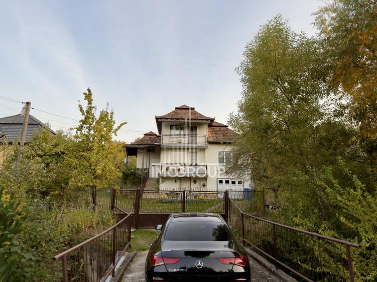 Casă individuală cu 5 camere cu Garaj în Băișoara