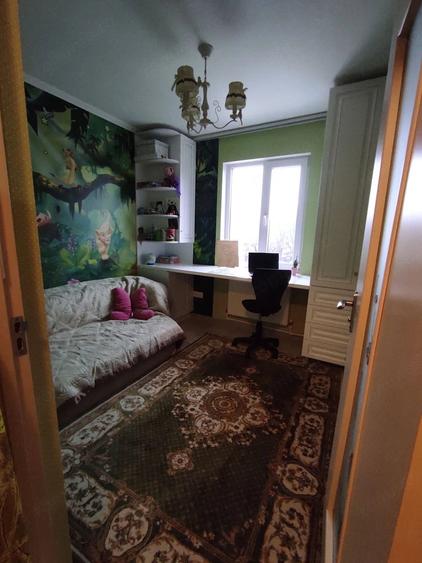 Apartament cu 2 camere semidecomandat în Dâmbovița