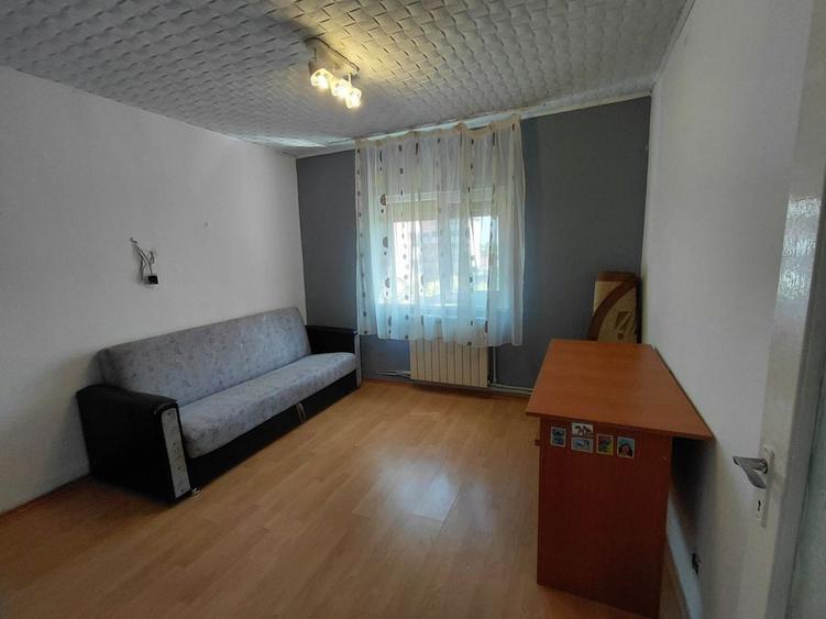 Apartament cu 2 camere decomandat în Est