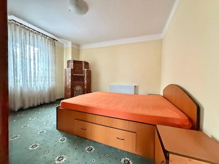 Casă cu 3 camere cu Teren 272 Mp în Poiana Țapului