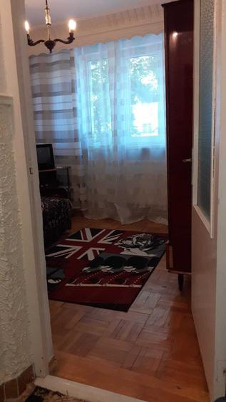 Apartament cu 3 camere decomandat în Sud