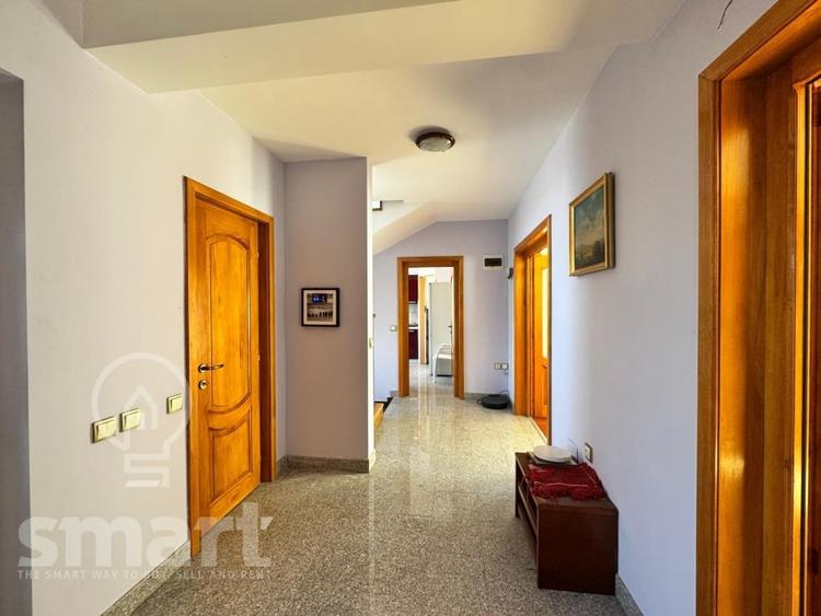 Casă individuală cu 5 camere cu Canalizare în Mănăștur