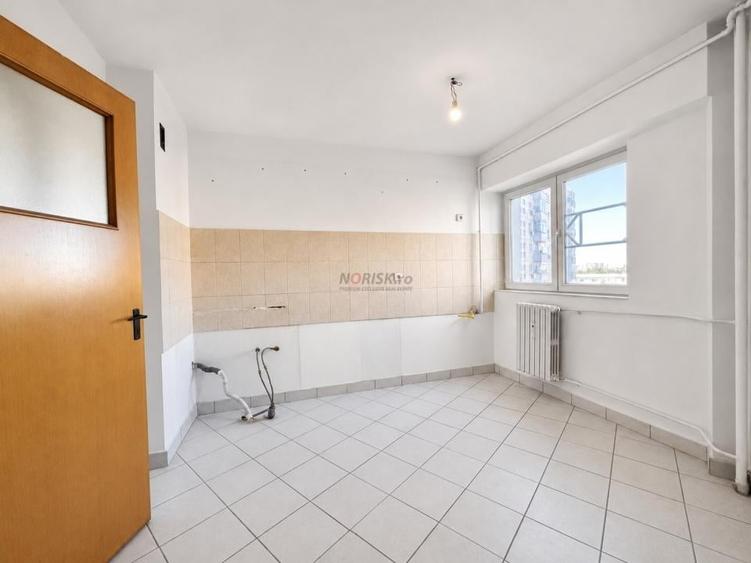 13 Septembrie, 0% comision, 4 camere spatioase, 97,5 mp, bloc 2000, etaj 5 - 4