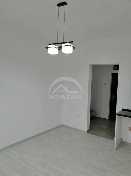 Garsonieră decomandată în Troianu